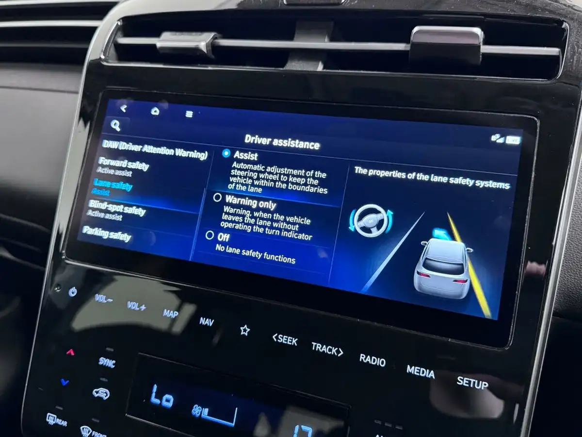 2023-hyundai-tucson-16-t-gdi-premium-265ps-4wd-phev-auto-big-52