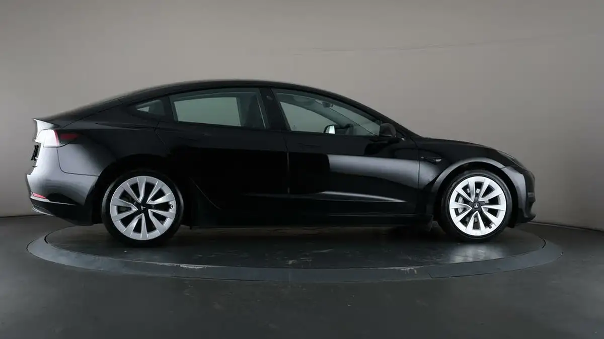 2021-tesla-model-3-e-long-range-4x4-big-55