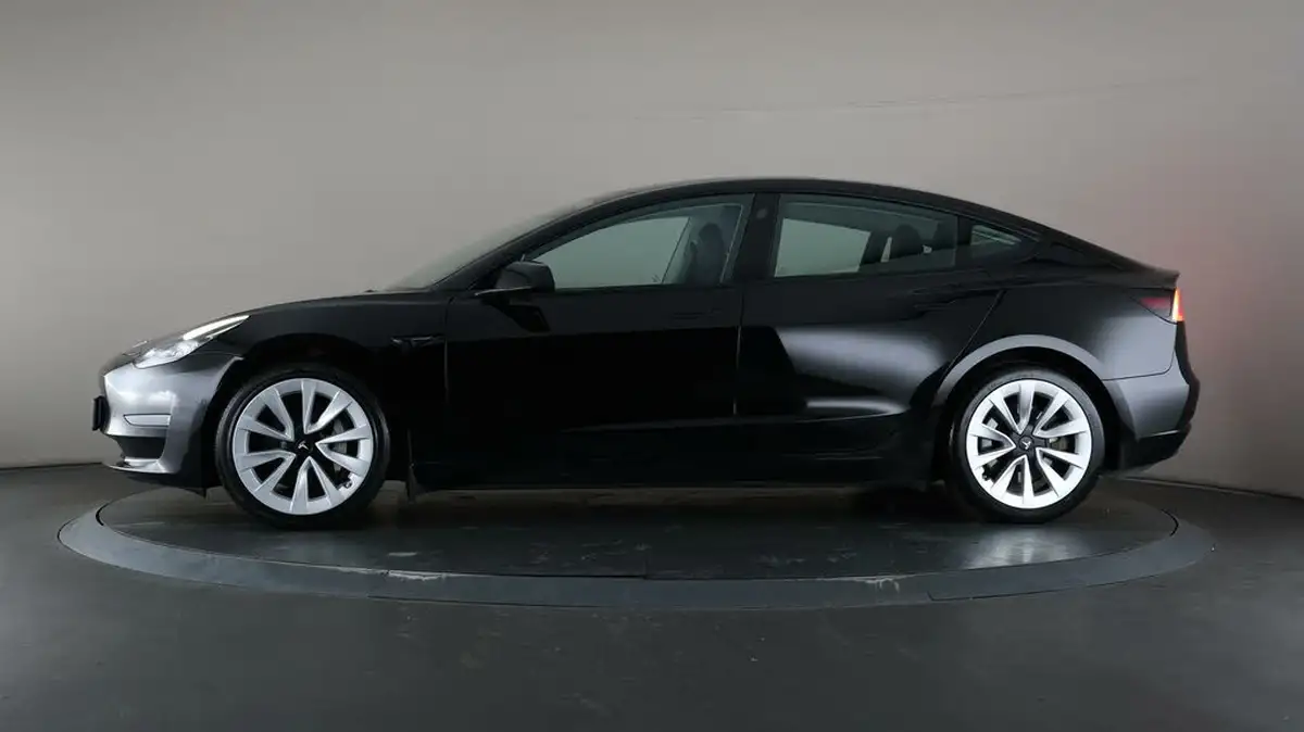 2021-tesla-model-3-e-long-range-4x4-big-31