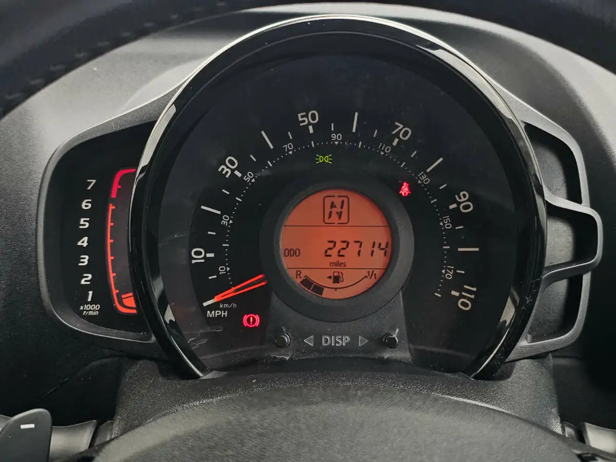 2018-citroen-c1-10-vti-flair-72ps-5d-etg-big-30