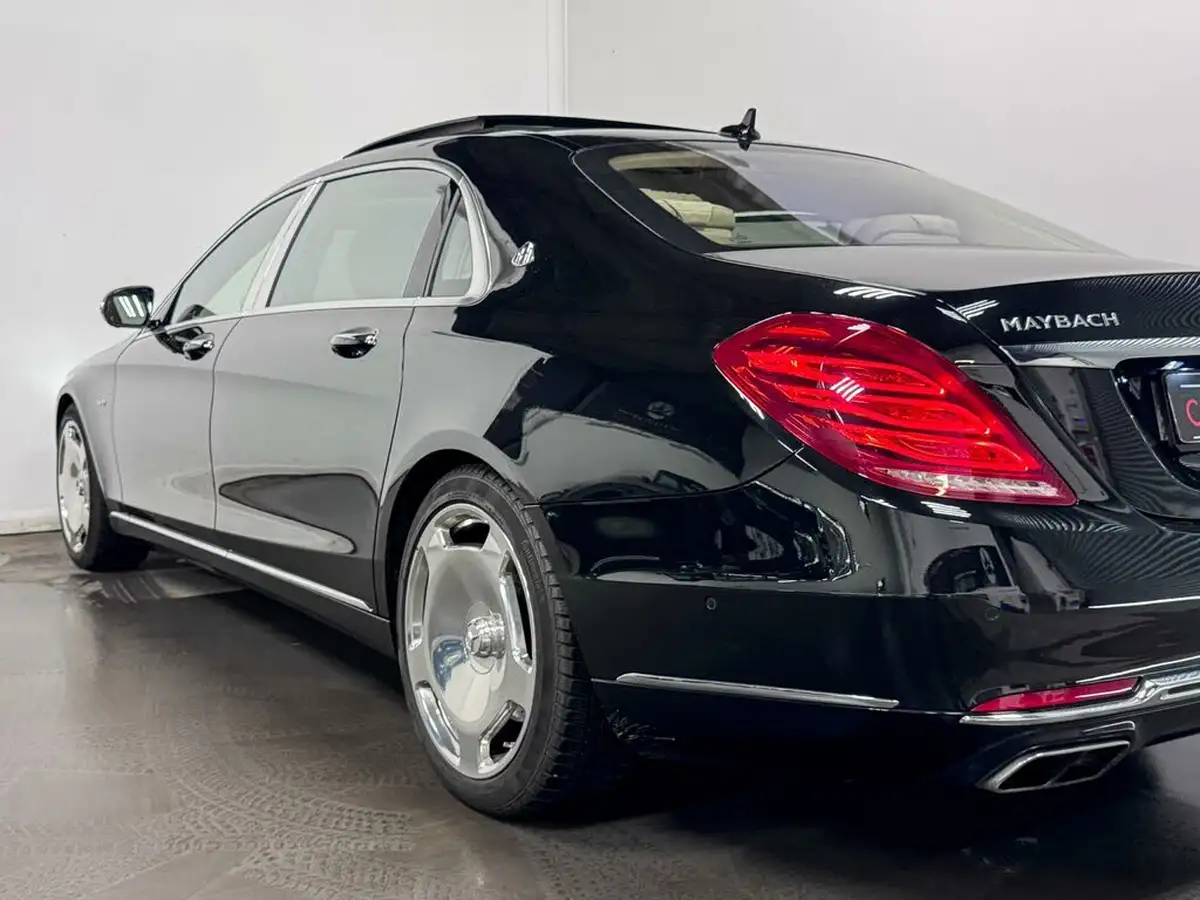 2015-mercedes-benz-s-class-60-maybach-s600-523bhp-big-15