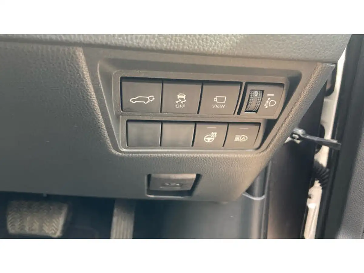 2023-toyota-yaris-cross-15-vvt-i-excel-awd-i-big-22