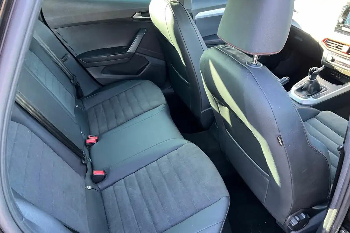 2022-seat-arona-10-tsi-fr-edition-big-15
