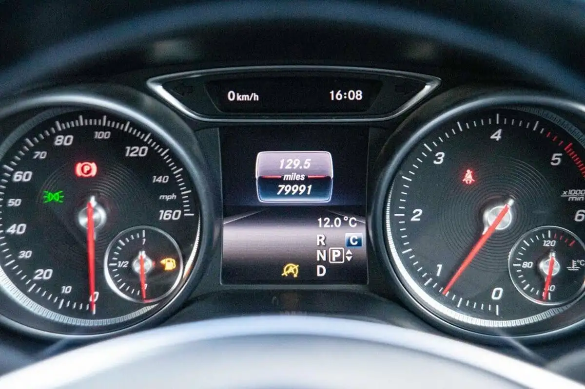 2018-mercedes-benz-cla-21d-cla-220d-amg-line-night-edition-177ps-ss-coupe-4d-big-14