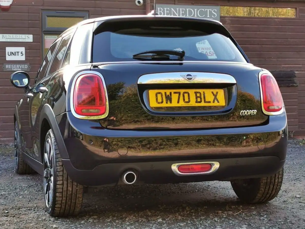 2021-mini-cooper-15-cooper-exclusive-series-ii-hatchback-5d-auto-big-26