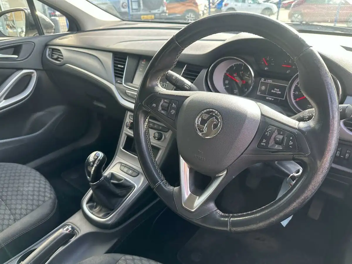 2021-vauxhall-astra-15-turbo-d-business-edition-nav-122ps-estate-big-1