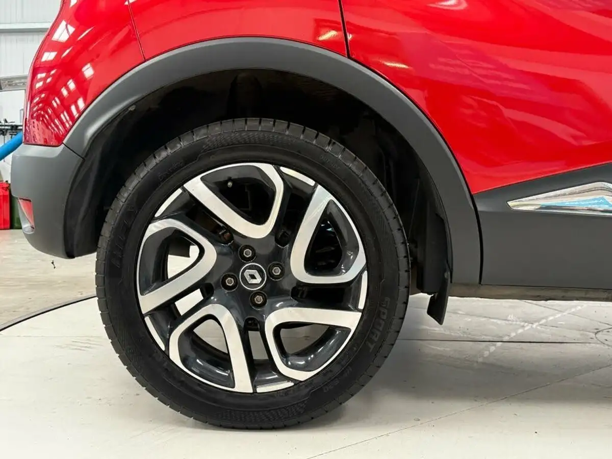 2017-renault-captur-09-tce-dynamique-s-nav-big-13