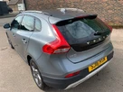 2016-volvo-v40-20td-d2-cross-country-lux-small-4