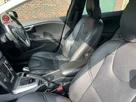 2016-volvo-v40-20td-d2-cross-country-lux-small-28