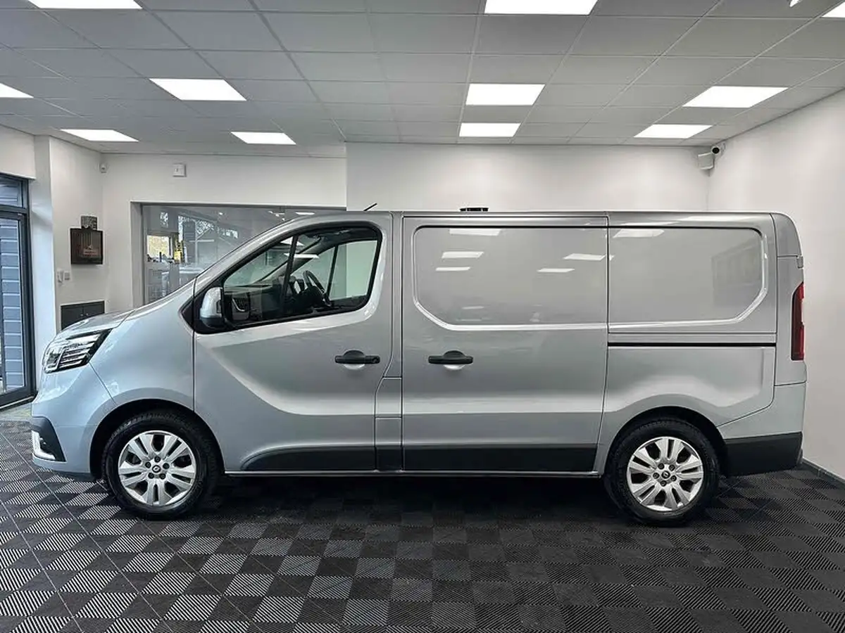 2023-renault-trafic-20dci-sl30-150-extra-eu6d-edc-auto-big-3