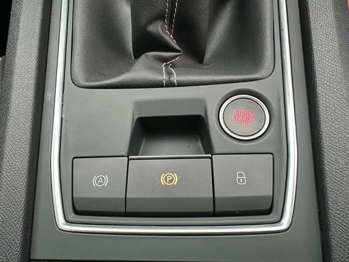2022-seat-leon-10-tsi-evo-se-estate-big-17