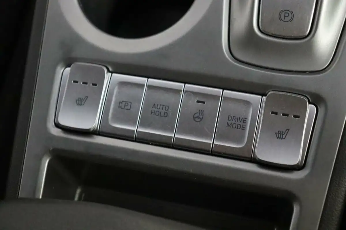 2021-hyundai-kona-e-premium-204ps-64kwh-7kw-obc-big-31