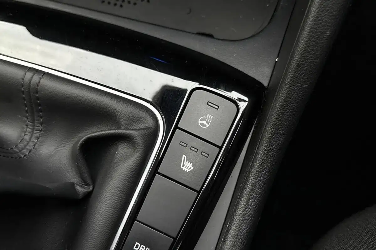 2021-hyundai-tucson-16-t-gdi-premium-150ps-48-volt-mhev-1598cc-big-56