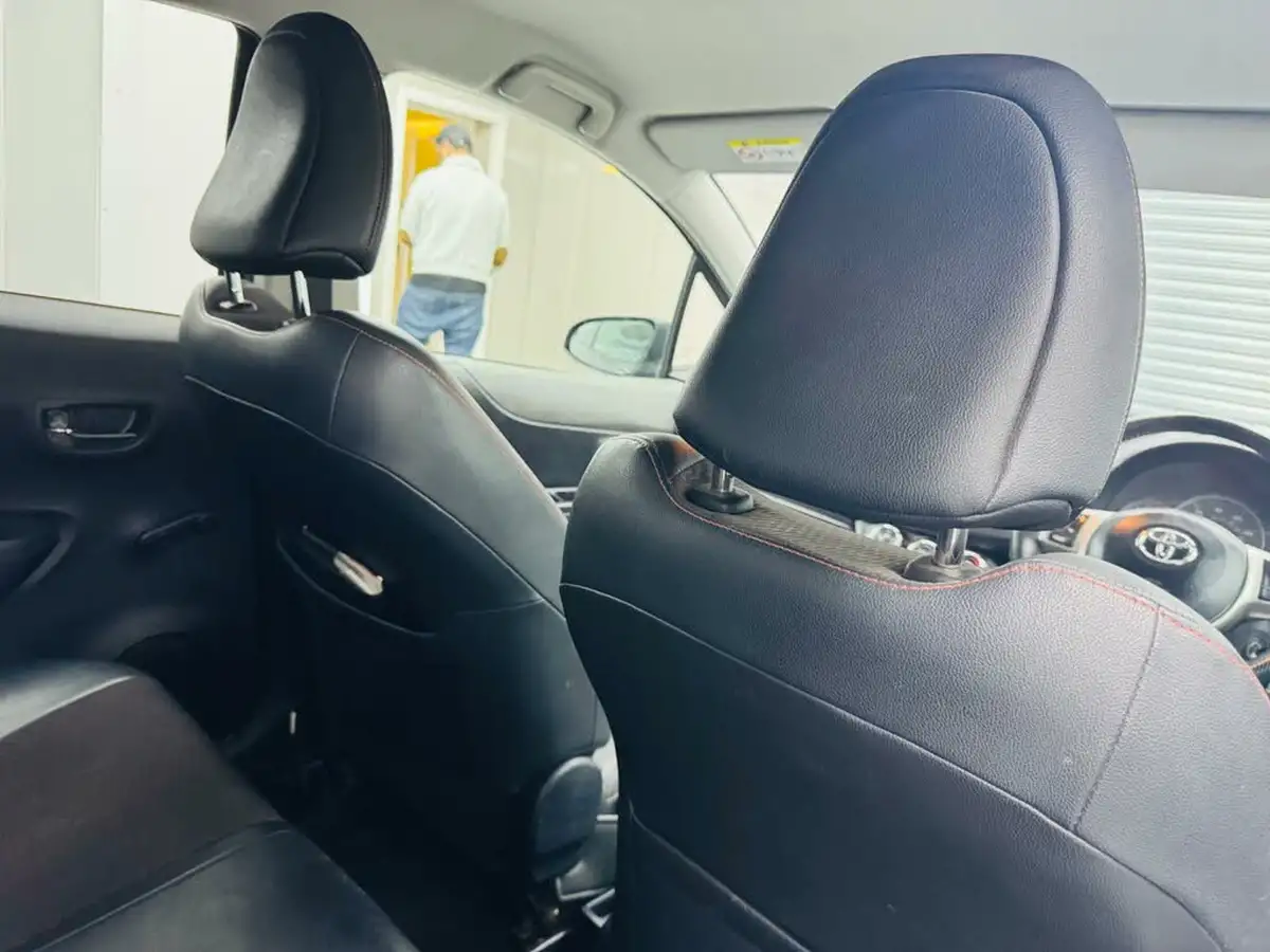 2013-toyota-yaris-133-sr-vvt-i-5d-big-16