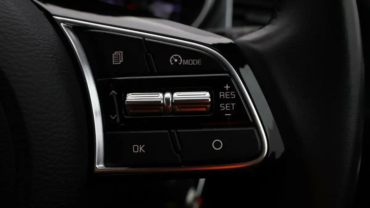 2021-kia-xceed-10-t-gdi-2-big-21
