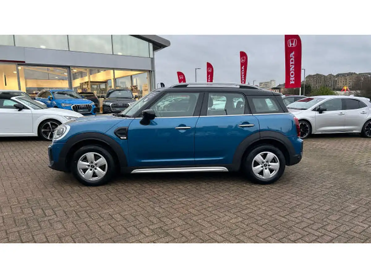2021-mini-countryman-15-cooper-classic-auto-big-27