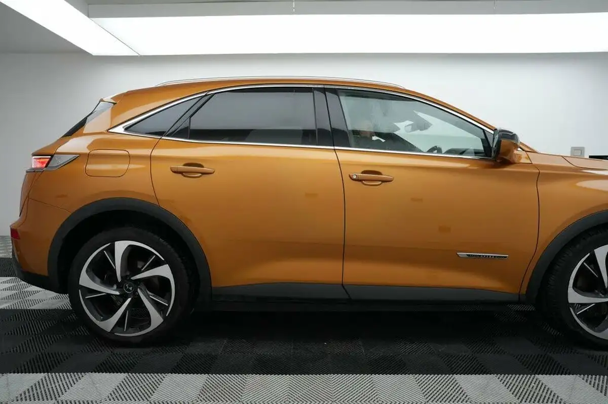 2019-ds-ds-7-crossback-20bluehdi-ultra-prestige-ss-big-12