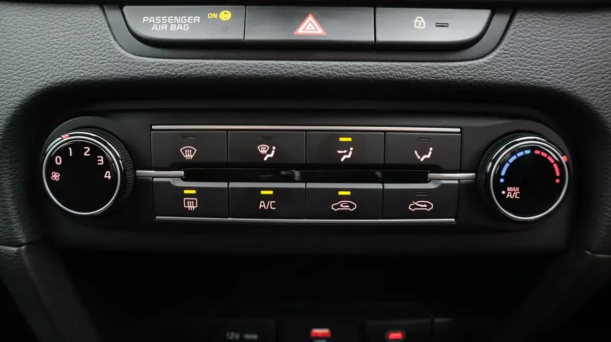 2023-kia-xceed-15-t-gdi-2-158bhp-big-12
