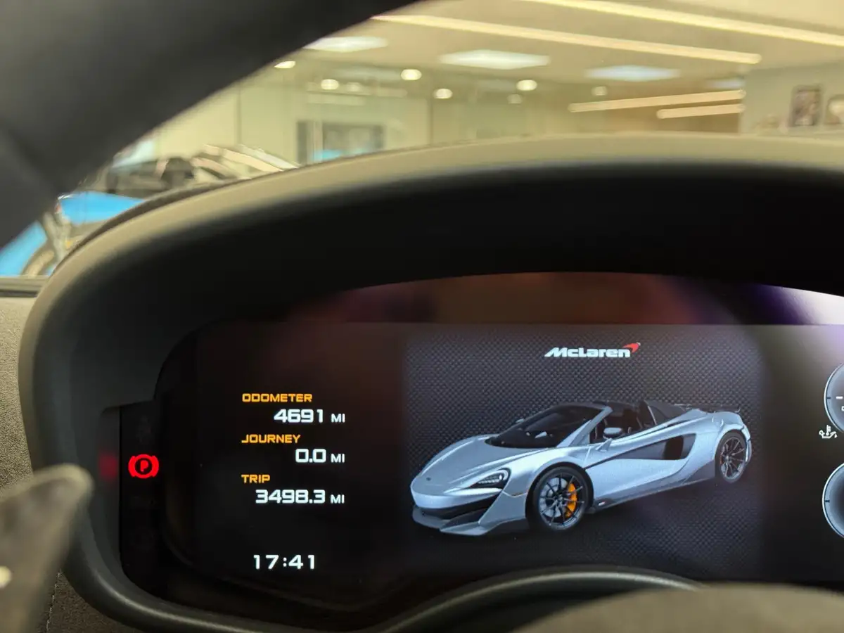 2019-mclaren-600lt-spider-big-24