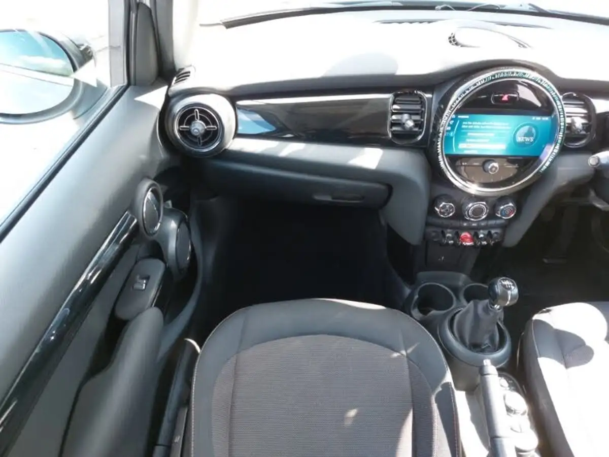 2022-mini-cooper-15-cooper-classic-hatchback-5d-big-9