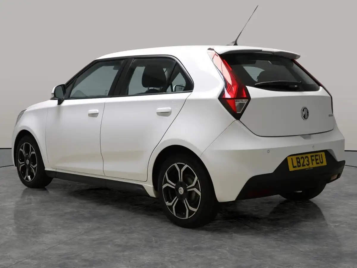 2023-mg-mg3-15-vti-tech-exclusive-nav-big-11