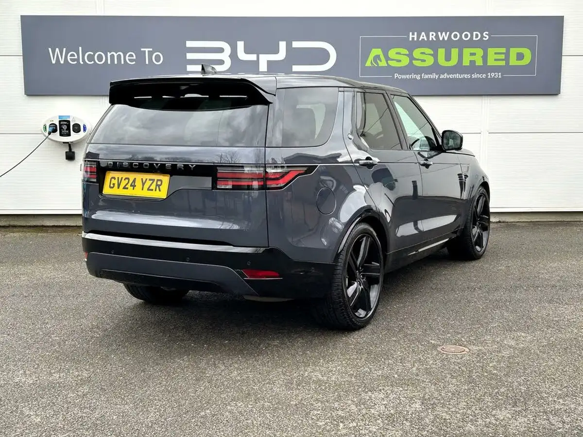 2024-land-rover-discovery-30-d300-dynamic-hse-big-6