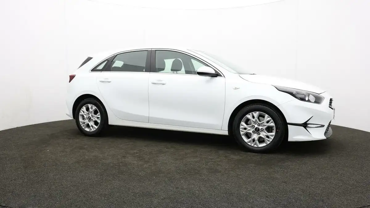 2021-kia-ceed-10-t-gdi-2-hatchback-big-36