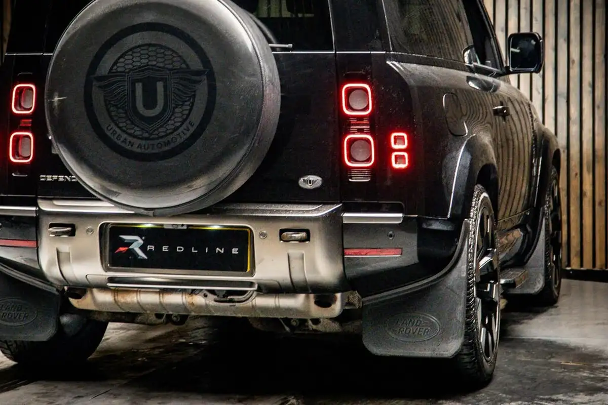 2021-land-rover-90-defender-30-p400-x-big-20