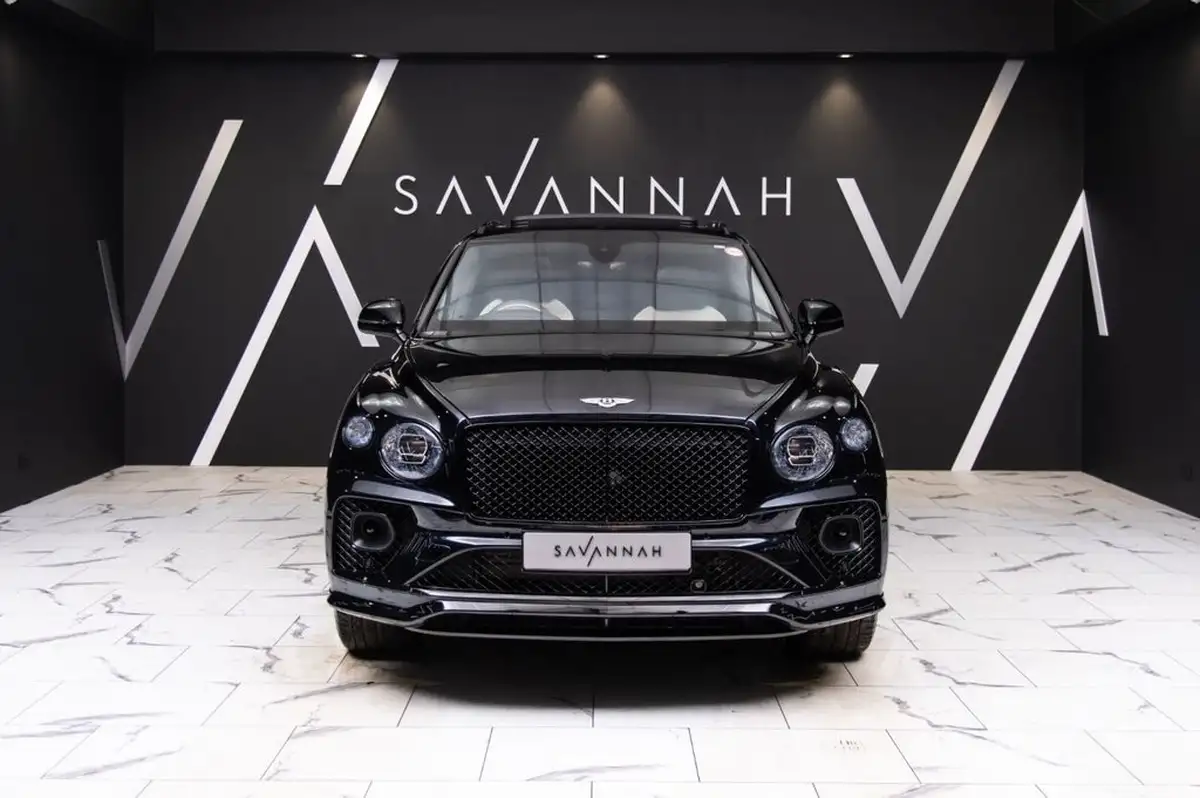 2023-bentley-bentayga-30-hybrid-big-1