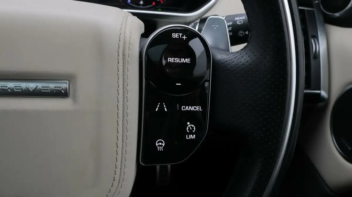 2021-land-rover-range-rover-sport-30-d300-hse-silver-big-26