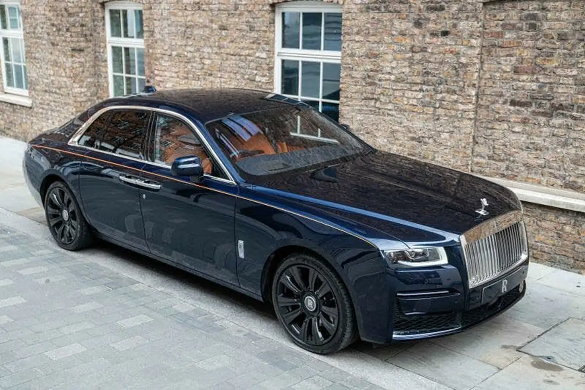 2021-rolls-royce-ghost-675-big-11