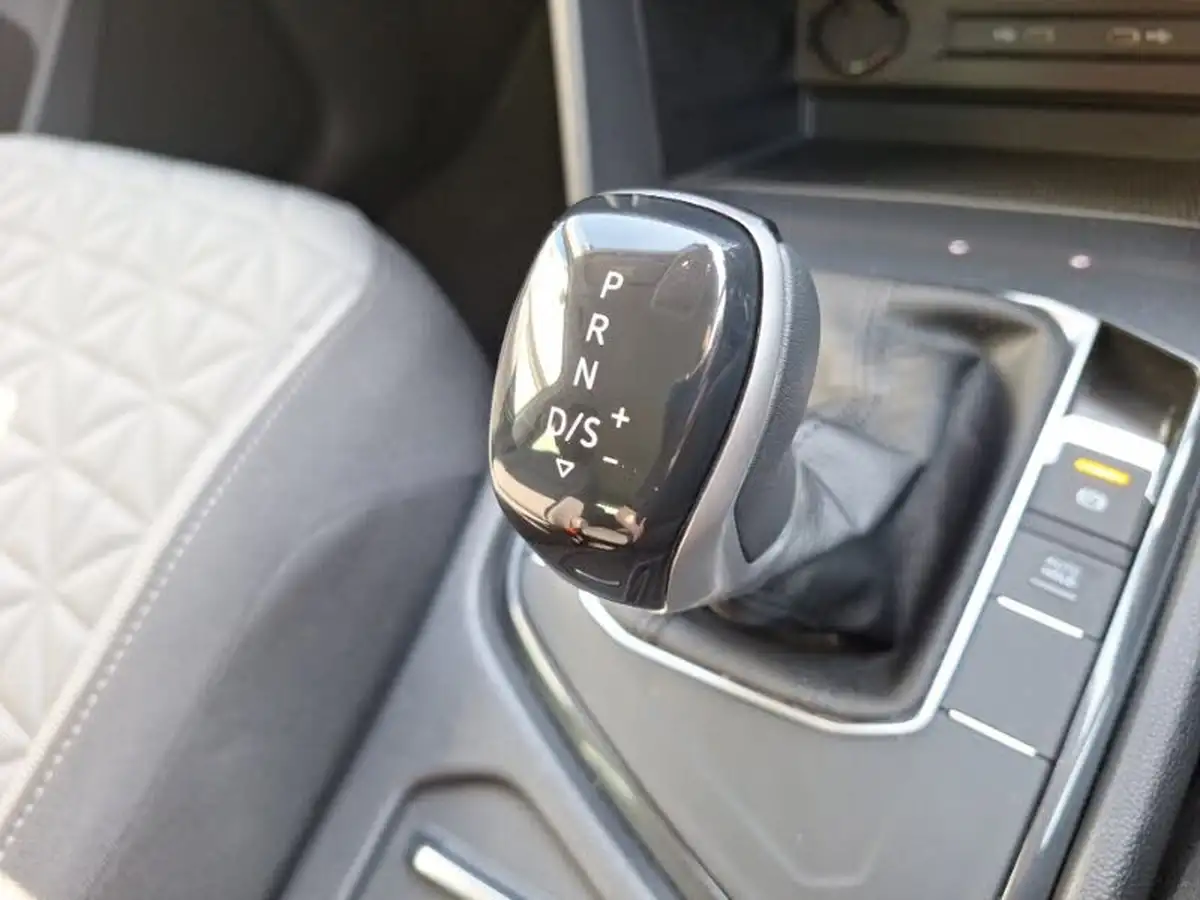 2023-volkswagen-tiguan-15-tsi-life-150ps-dsg-big-18