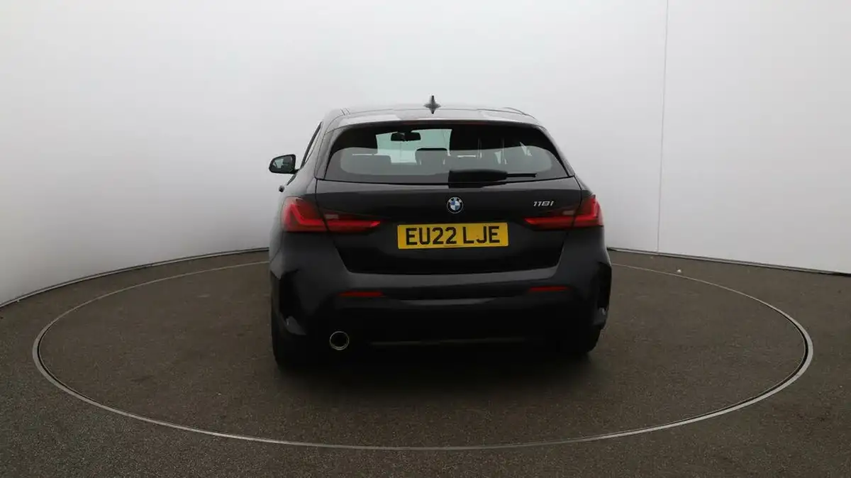 2022-bmw-1-series-15-118i-m-sport-lcp-big-58