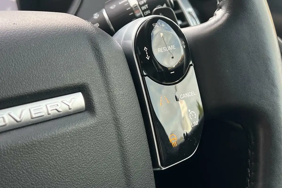 2020-land-rover-discovery-30-sd6-hse-luxury-big-55