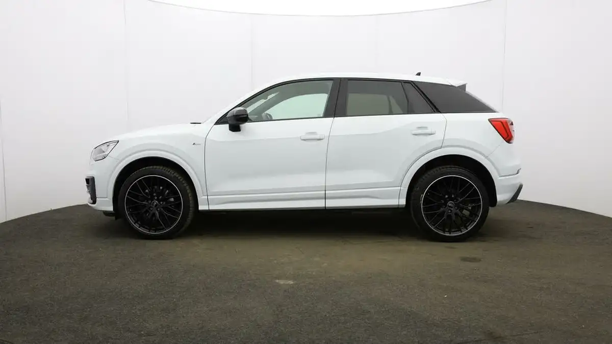 2019-audi-q2-15-35-tfsi-black-edition-cod-s-tronic-big-61
