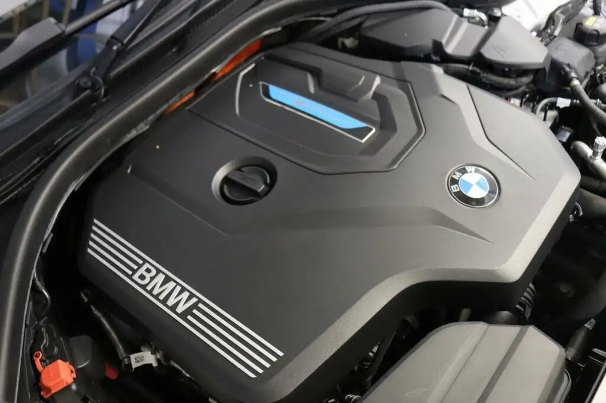2021-bmw-3-series-20-330e-se-pro-touring-5d-big-16