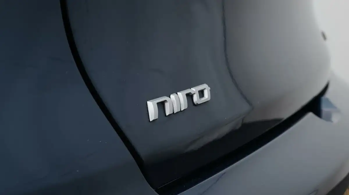 2022-kia-niro-16-gdi-2-139bhp-156kwh-big-20