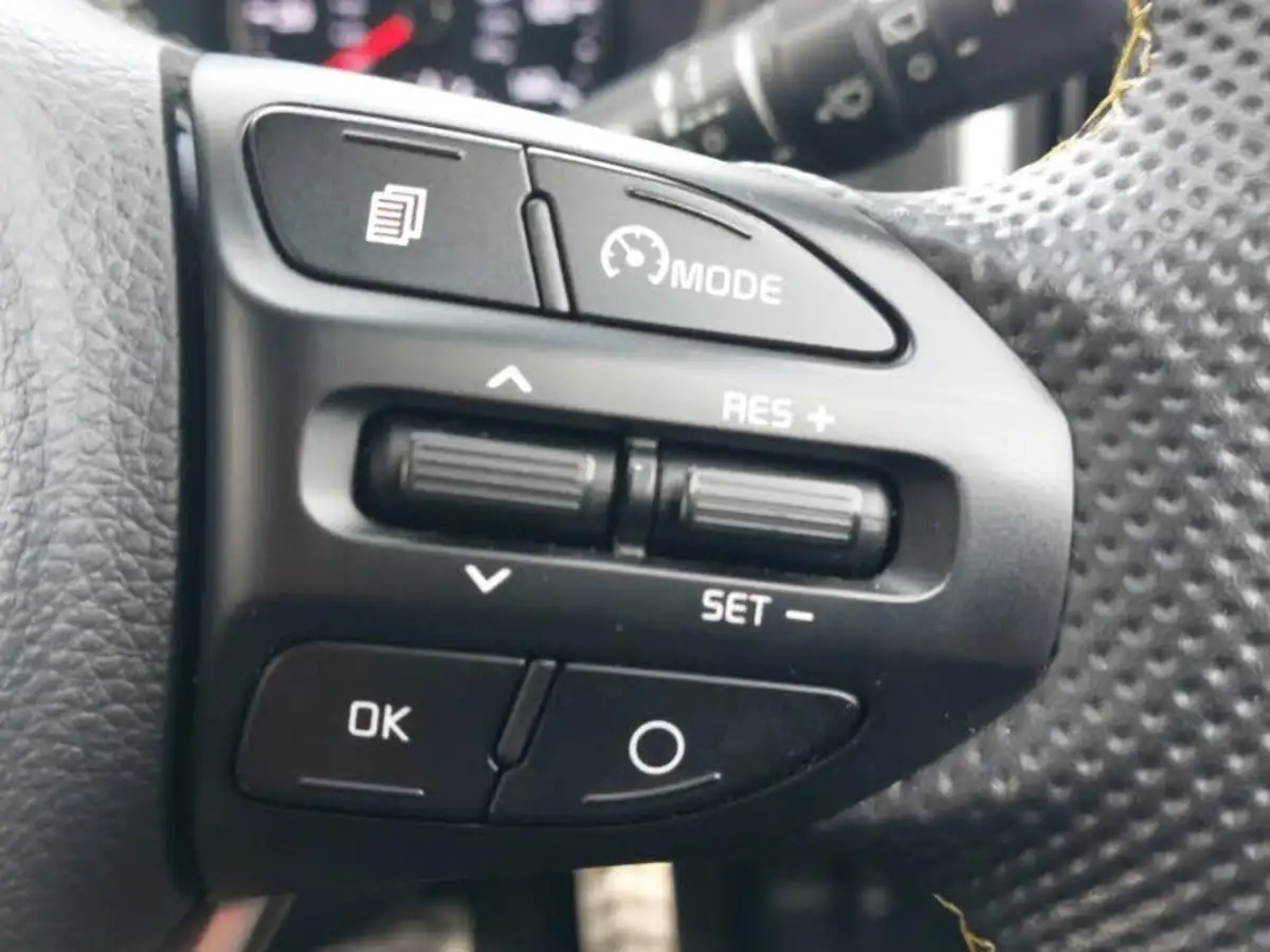 2023-kia-picanto-10-x-line-s-auto-seq-big-18