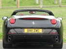 2010-ferrari-california-43-small-12