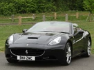 2010-ferrari-california-43-small-36
