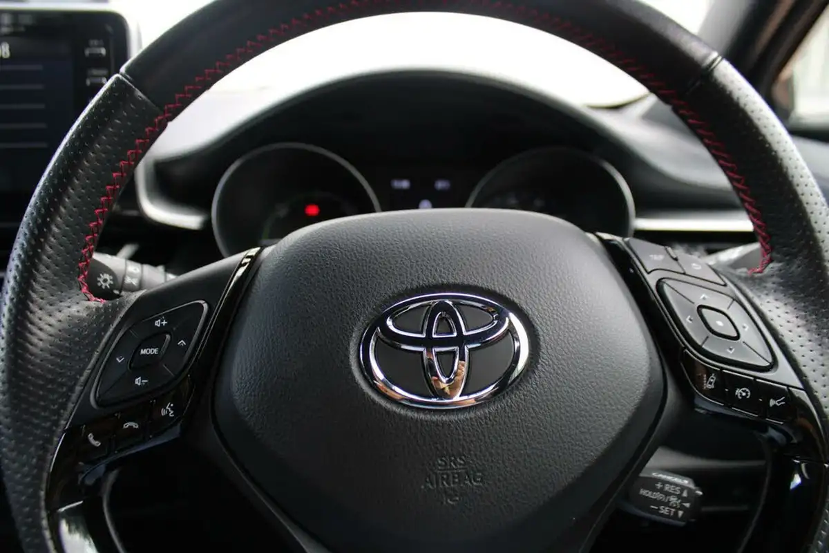 2021-toyota-c-hr-20-vvt-i-gr-sport-big-26