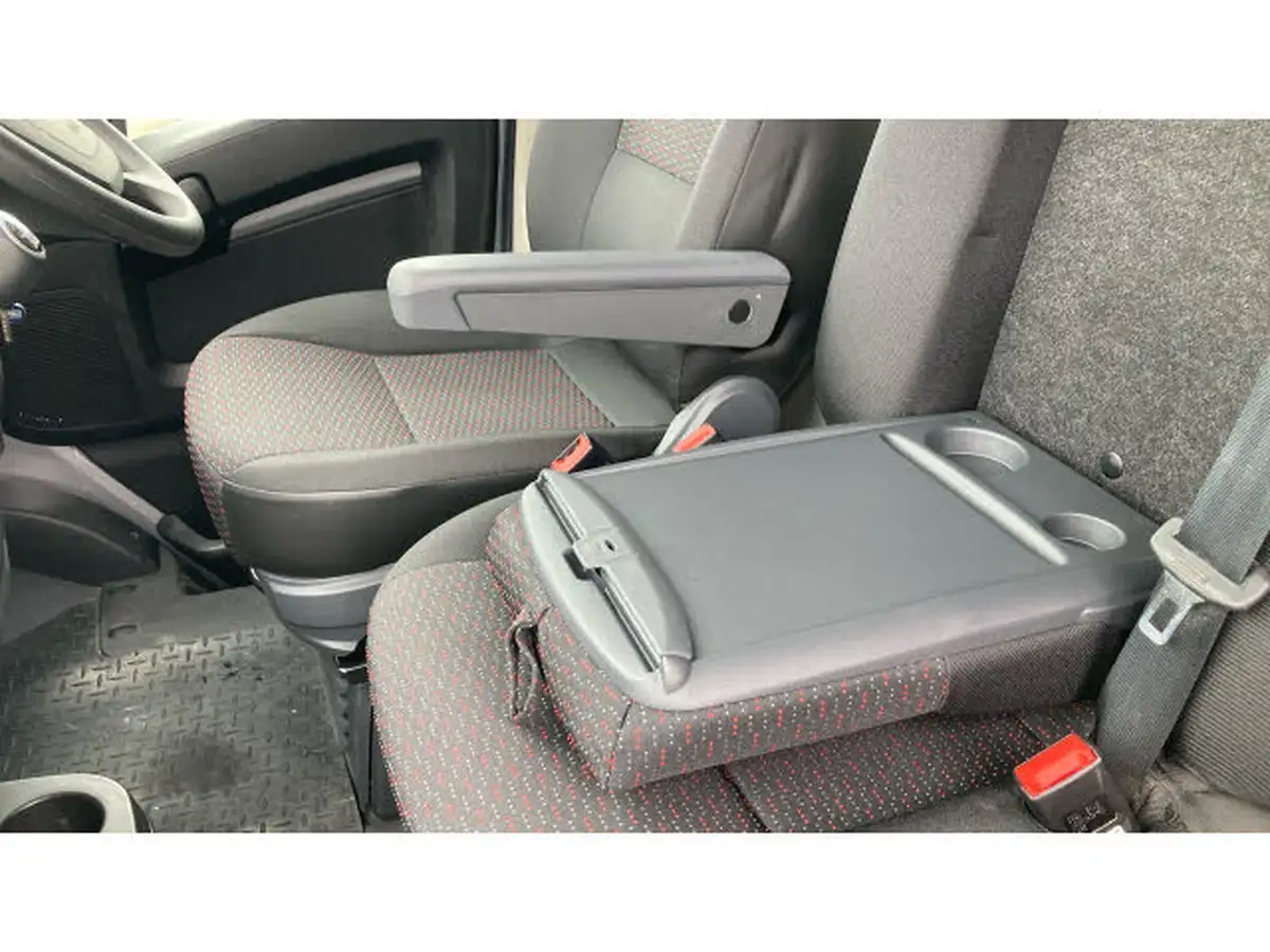 2023-peugeot-boxer-22-bluehdi-professional-premium-335-l3h2-panel-big-31