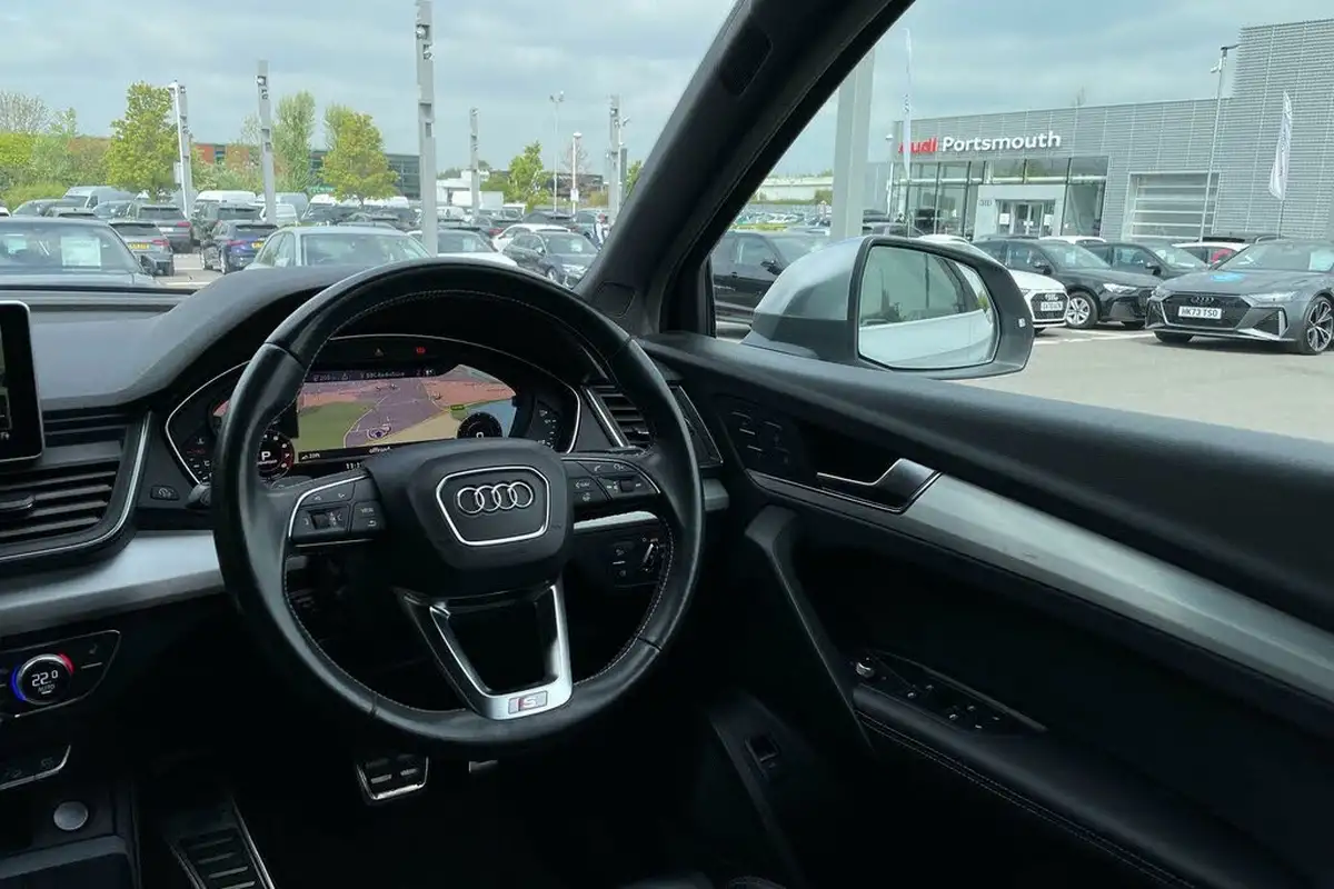 2017-audi-sq5-30-tfsi-quattro-big-35
