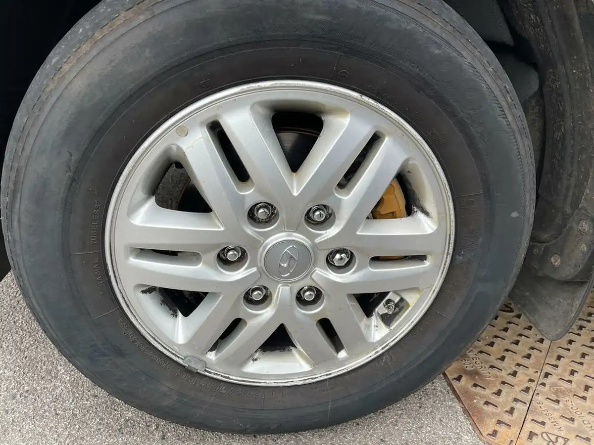 2019-hyundai-i800-25crdi-se-nav-136ps-big-30