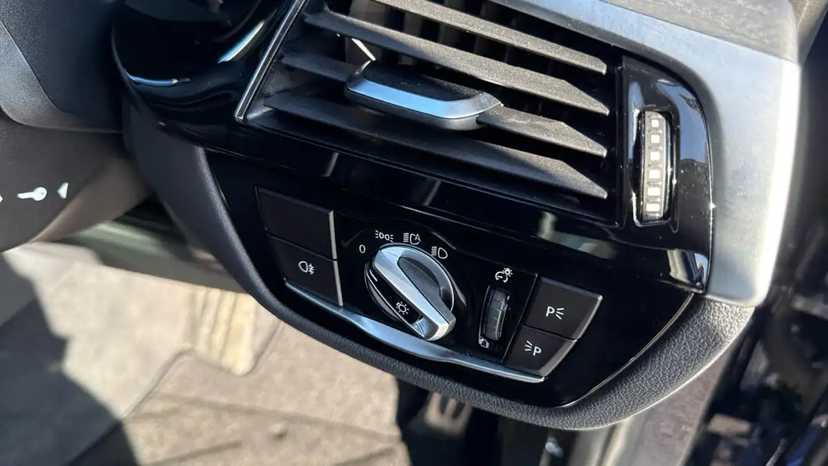 2022-bmw-5-series-20-530e-m-sport-saloon-4d-big-20