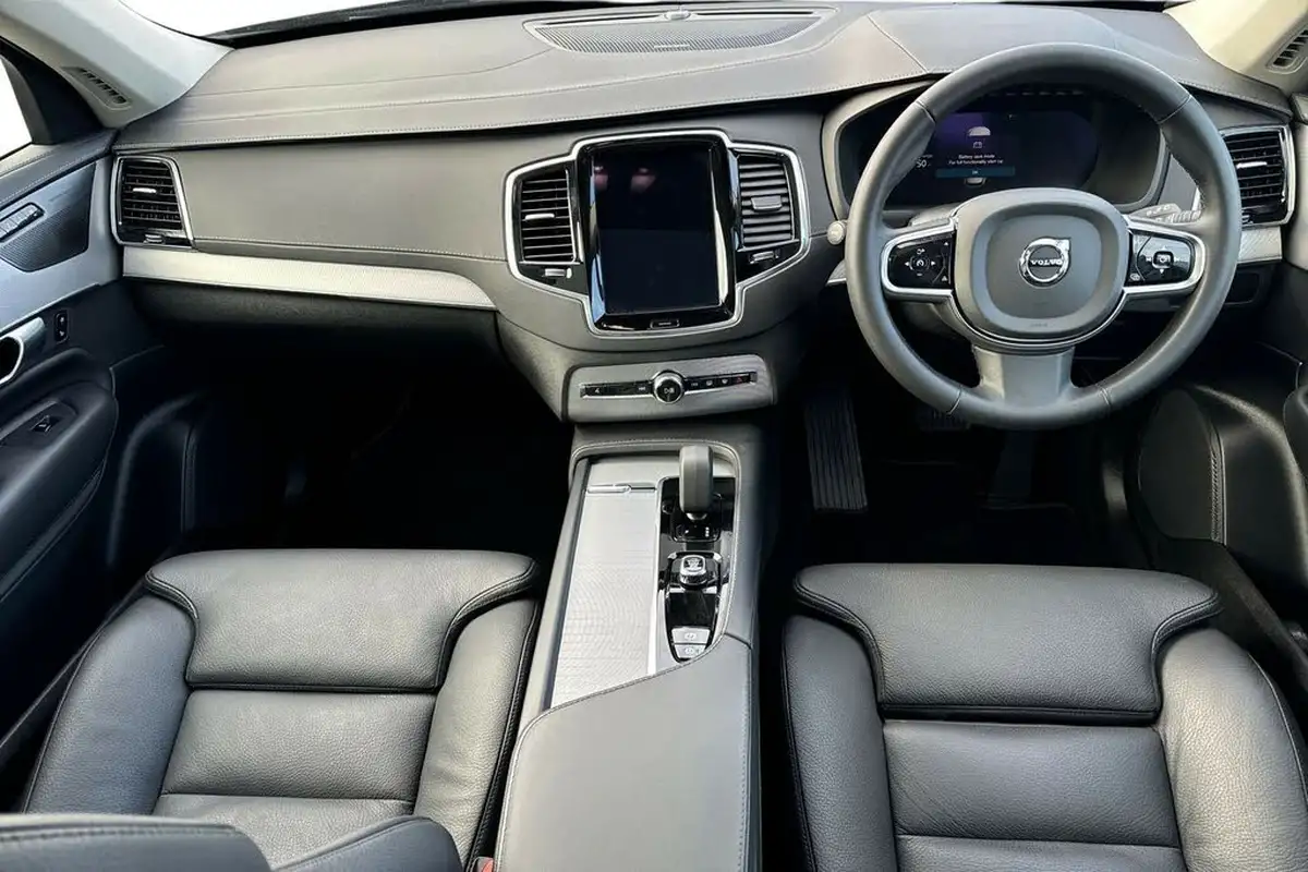 2024-volvo-xc90-20-b5-plus-big-5