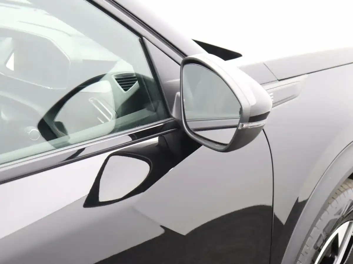 2024-peugeot-2008-suv-e-gt-136ps-50kwh-big-46