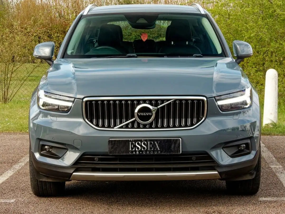 2019-volvo-xc40-20td-d4-inscription-pro-big-2