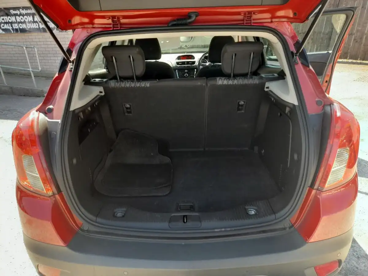 2014-vauxhall-mokka-16-exclusiv-big-16