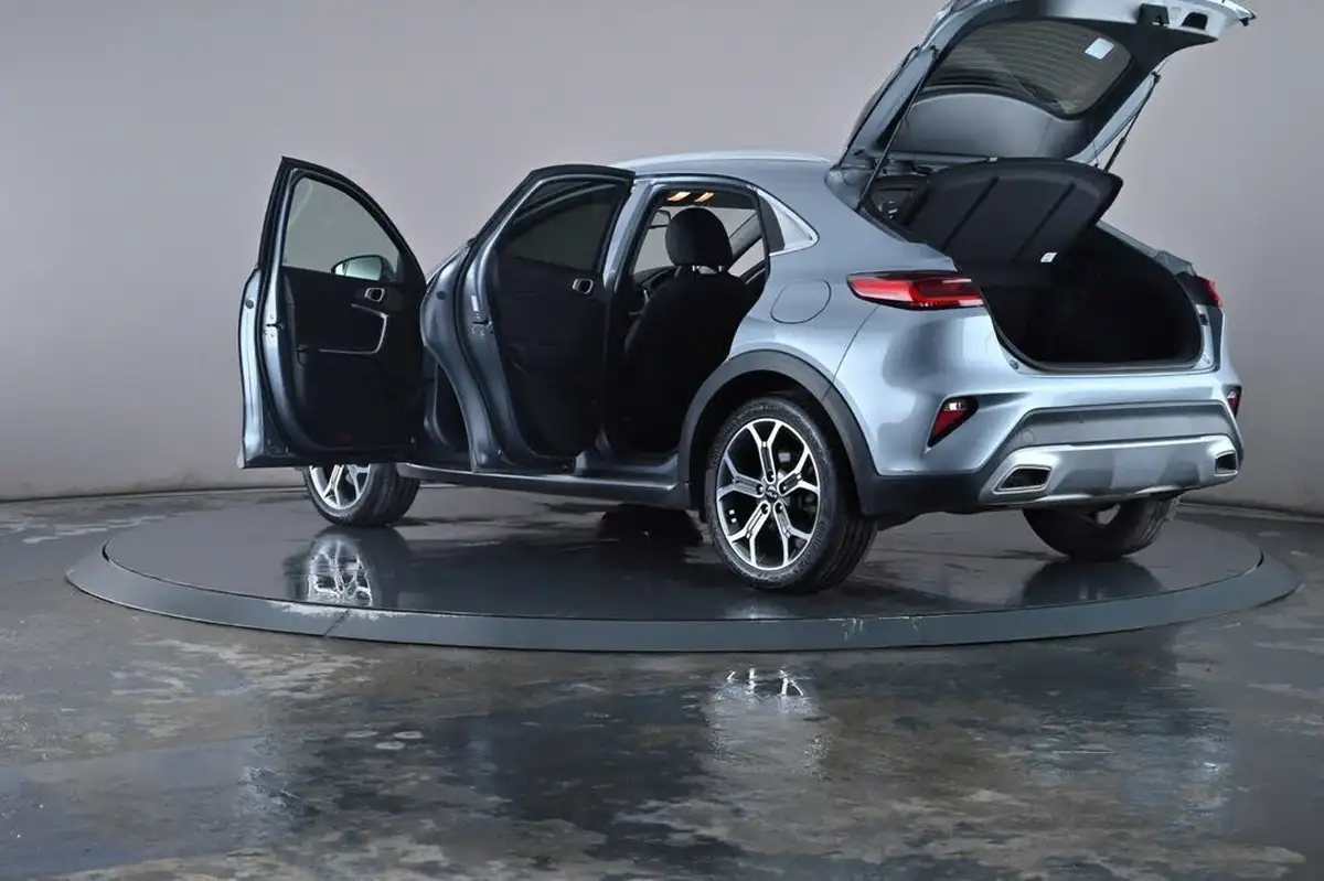 2022-kia-xceed-15-t-gdi-3-big-40